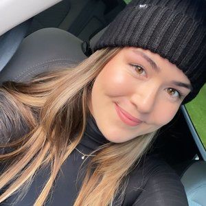 Meet your Posher, Alexi